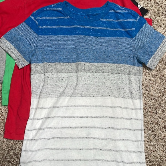 Pack of five (5) boys shirts - Size 8 - Picture 2 of 6